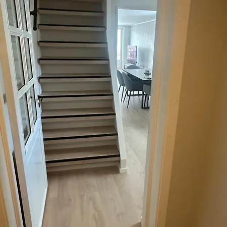 Bolig Leies Ut Med 3 Soverom *